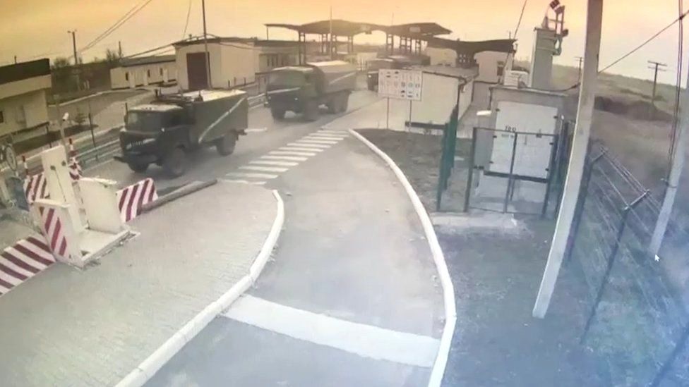 The moment Russian forces crossed into southern Ukraine from occupied Crimea