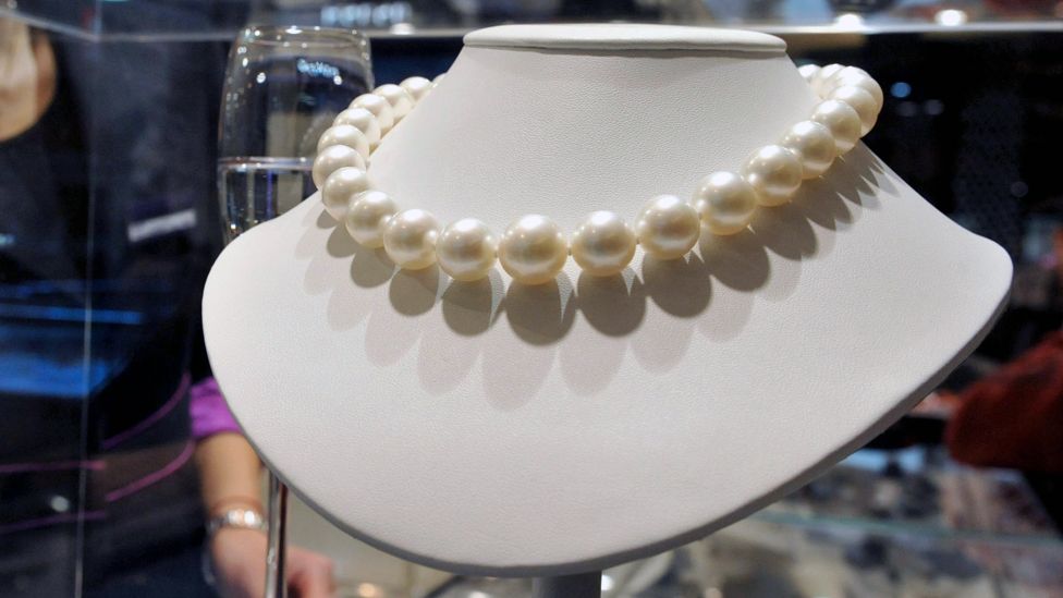 Pearls in shop in Beijing