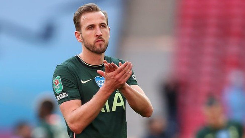 Signed Harry Kane Shirt Lifts Londonderry Schoolboy S Spirits Bbc News