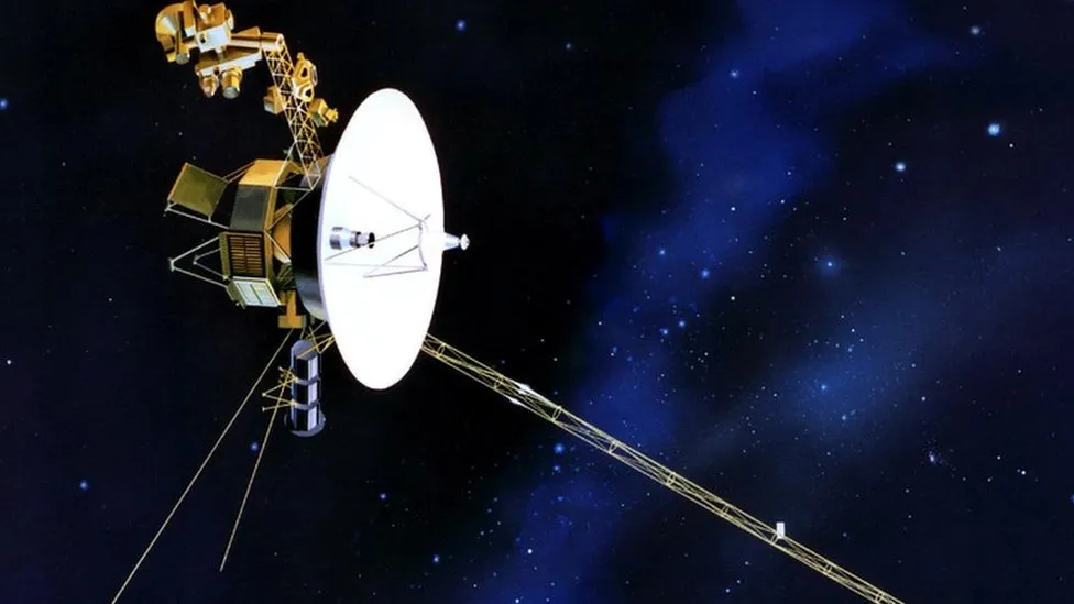 Voyager 2: Nasa fully back in contact with lost space probe