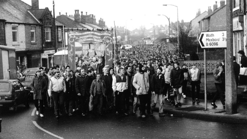 Goldthorpe miners return to work after the strike ends