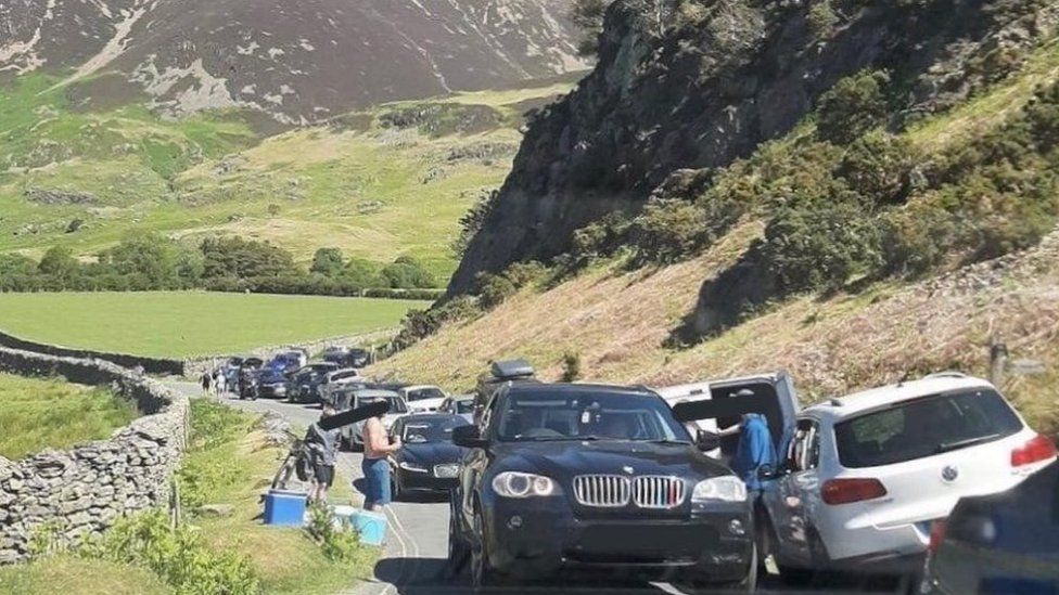 Congestion on Lake District road