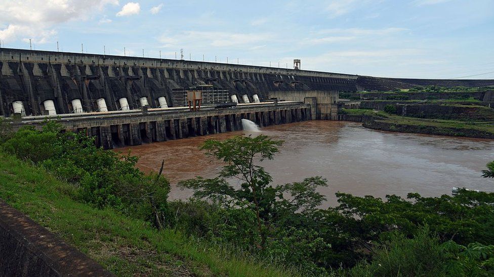 Represa de Itaipú.