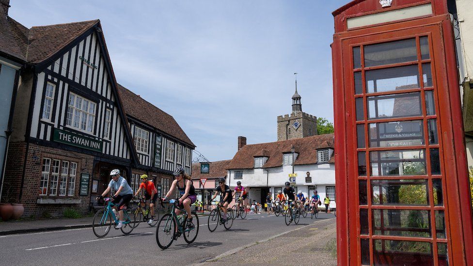 Cyclists in Felsted