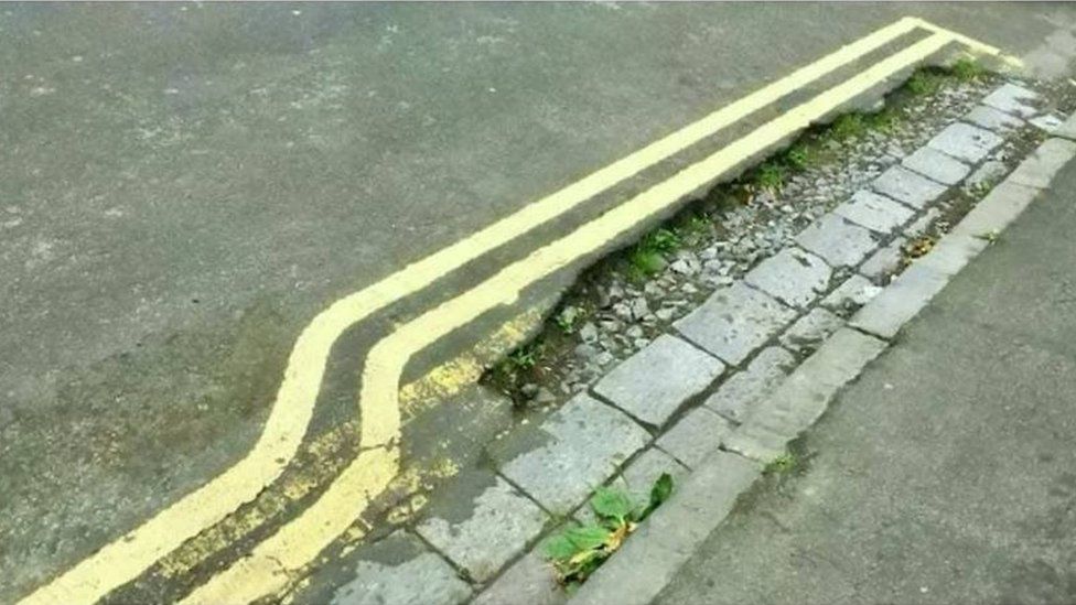 The area of Cardiff where students park on pavements, verges and double  yellows and residents fight back with cones - Wales Online