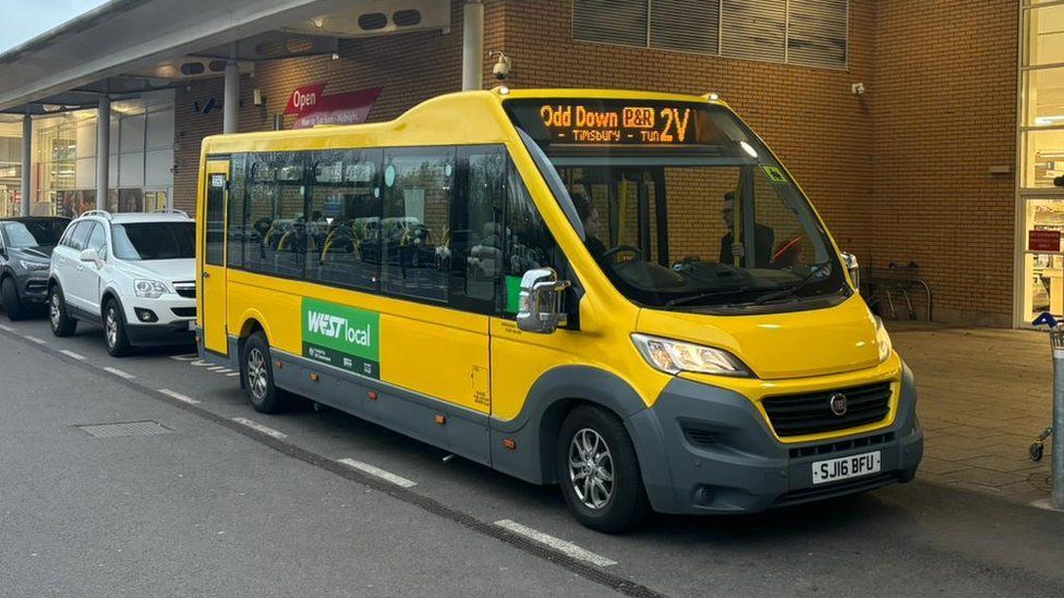 Two Valleys bus