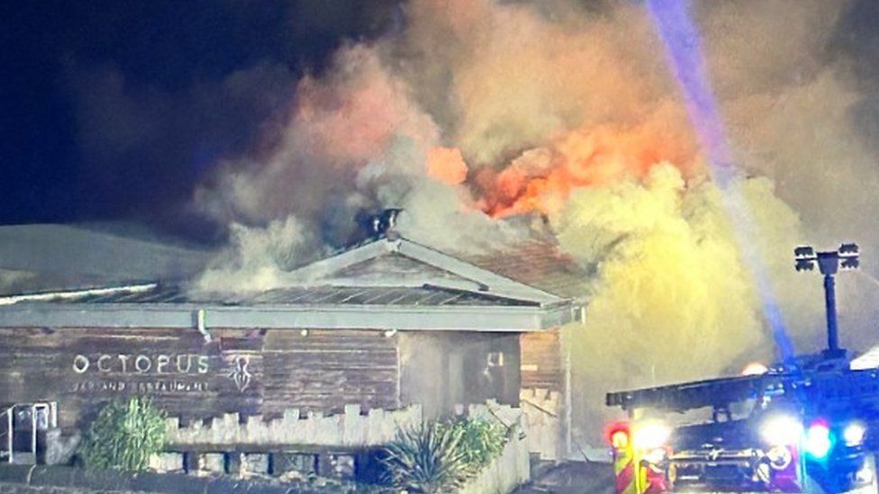 Fire breaks out at Guernsey restaurant in early hours BBC News