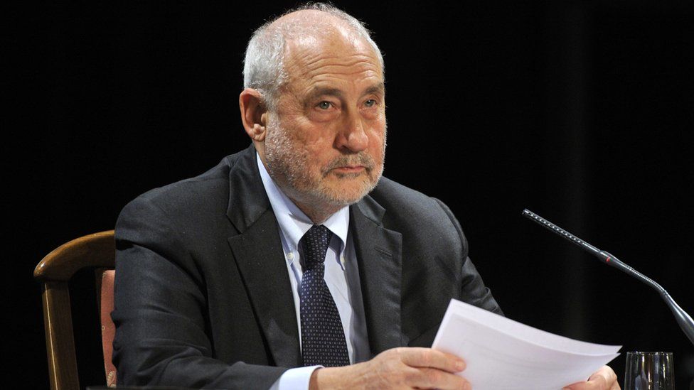 Joseph Stiglitz during his presentation at the Danube Palace in Budapest, Hungary