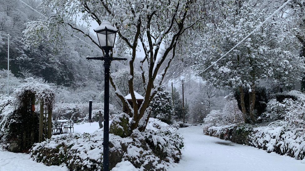 Several schools close due to snow in Derbyshire BBC News