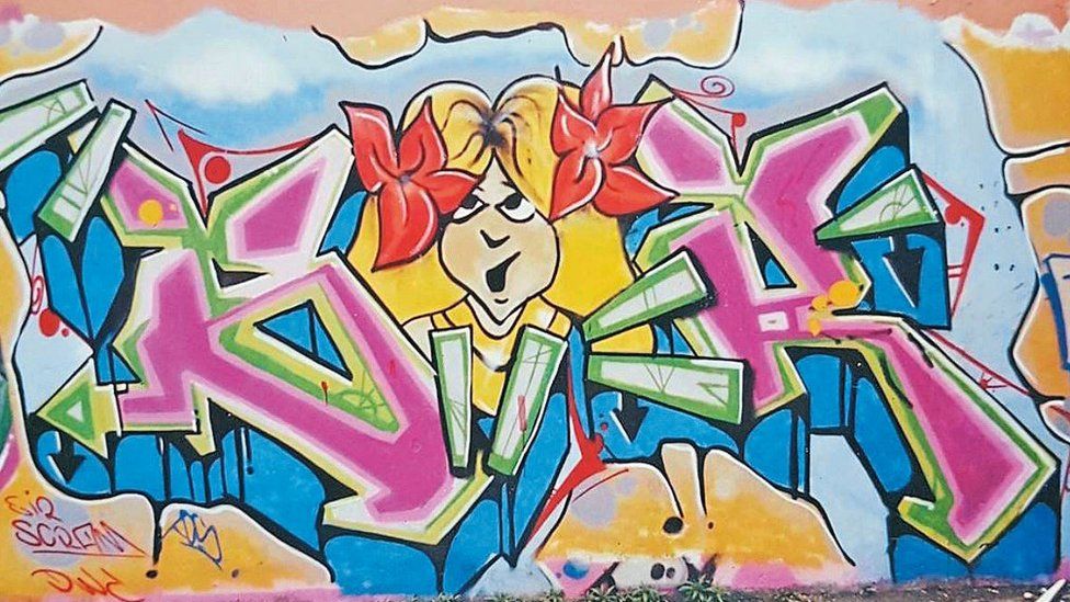 Street artists paint Wolverhampton underpass to celebrate 1980s graffiti -  BBC News