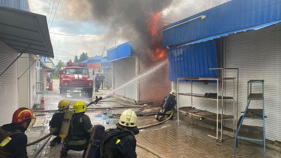 Slovyansk market fire - pic: Vadym Lyakh/Facebook