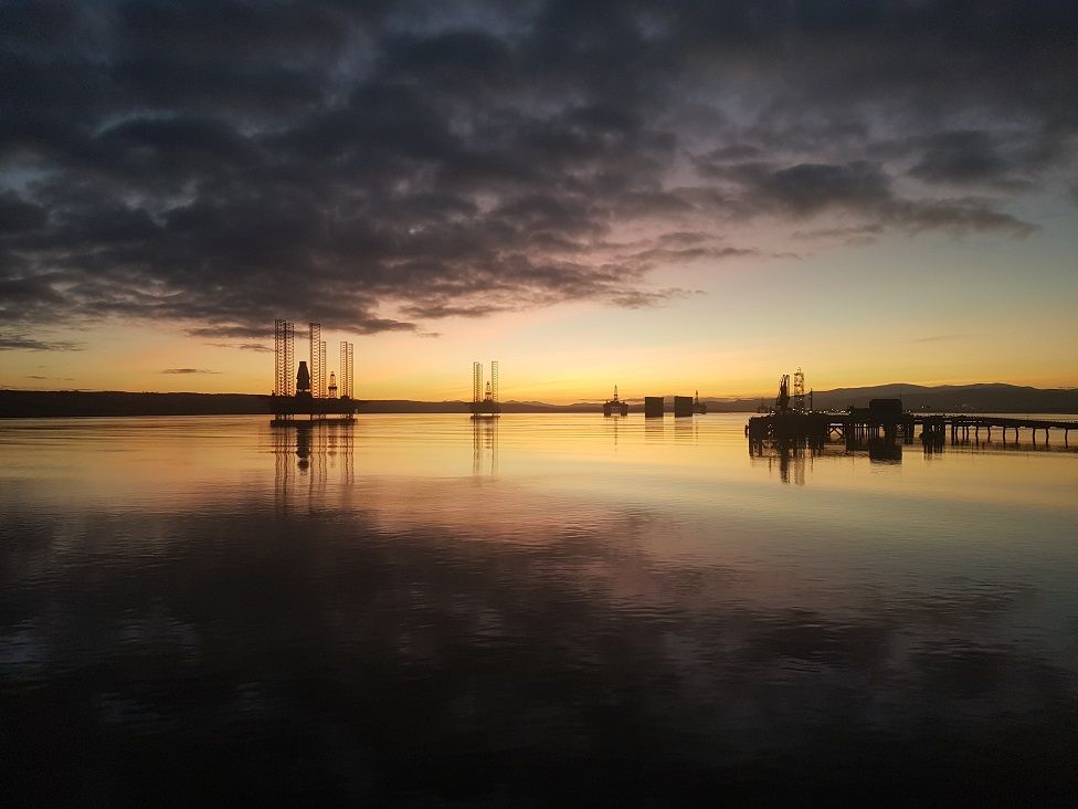 Rigs in the Cromarty Firth