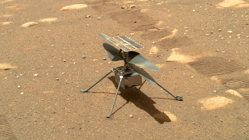 More helicopters look set to fly on Mars - BBC News