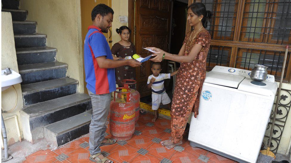 Delivery of gas cylinder to household in Hyderabad