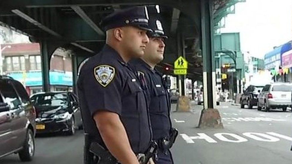 New York NYPD on patrol