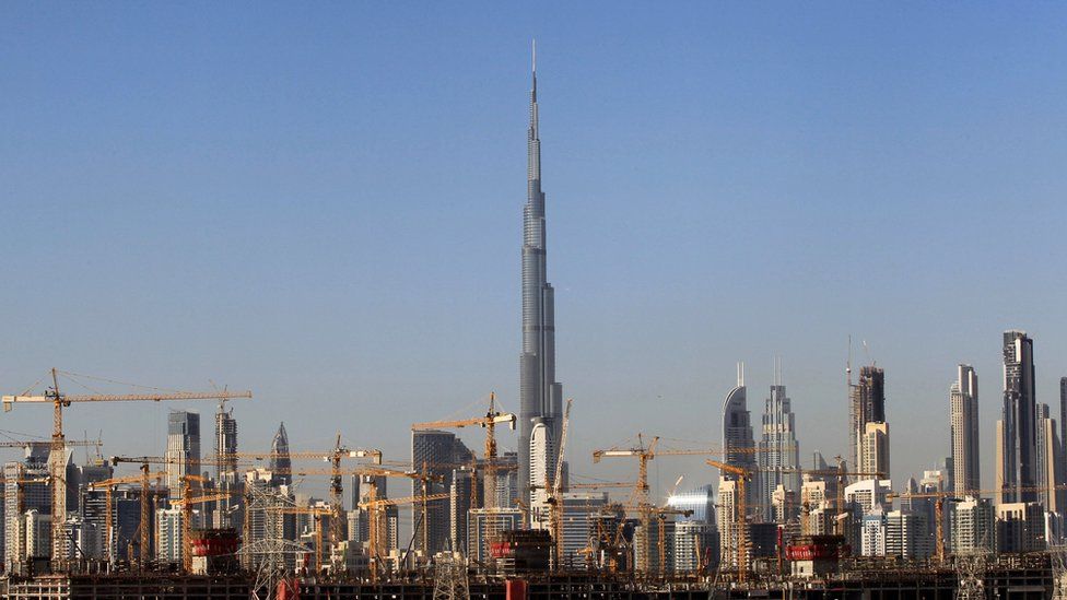 Skyscrapers and cranes in Dubai (December 2018)