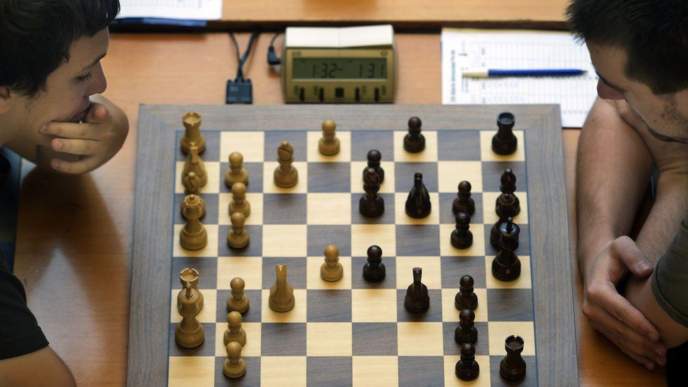 Chess tournament players burn up to 6,000 calories a day