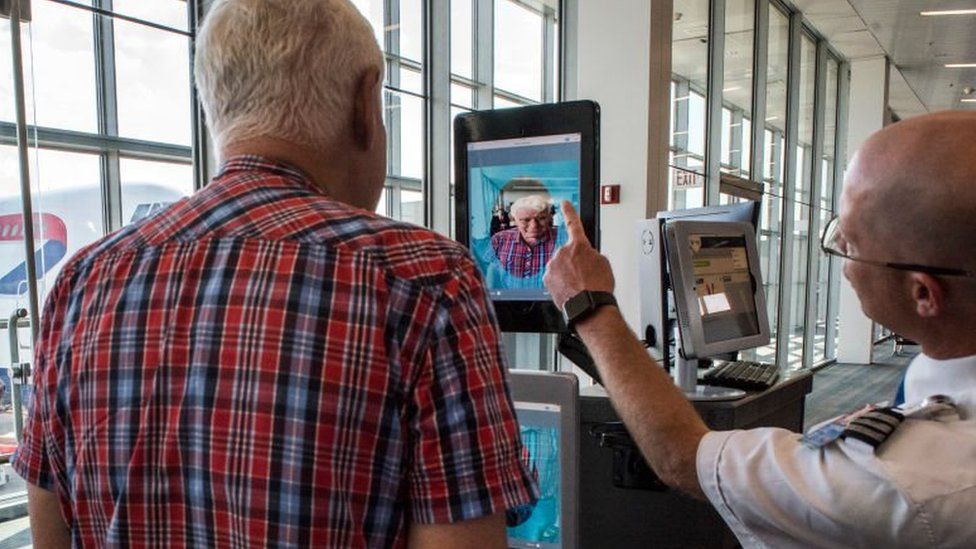 Dulles Airport facial scanners