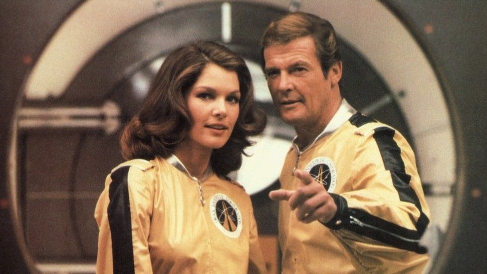 Lois Chiles & Roger Moore in Moonraker