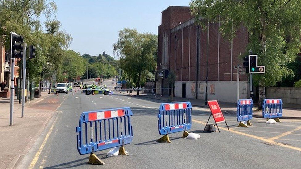 Arrested man released in Hereford retail park murder probe - BBC News