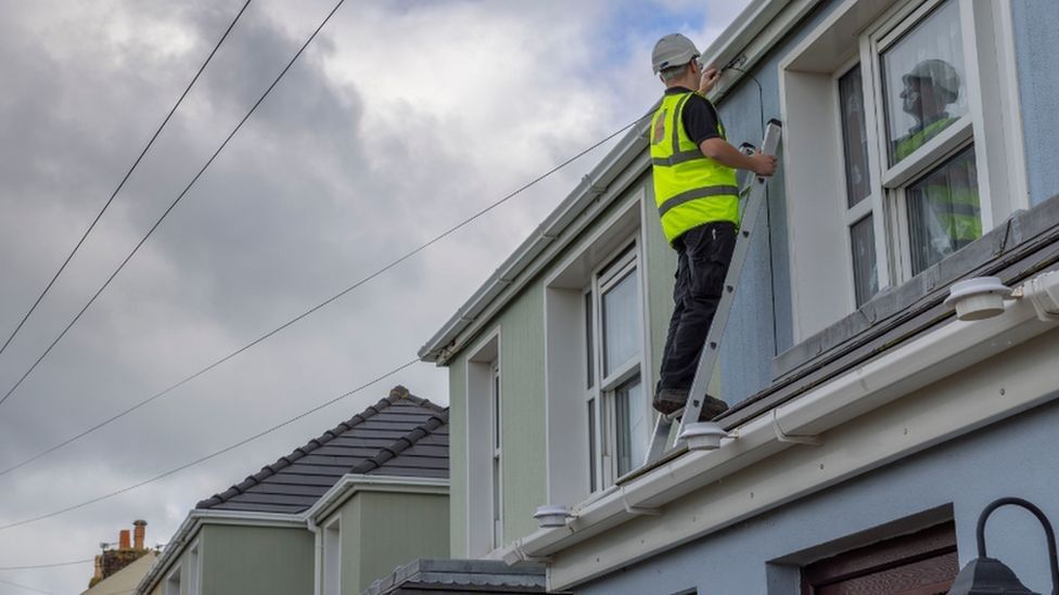 A photo of fibre broadband being installed