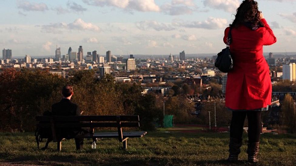 View across to the centre of London from Parliament Hill, Hampstead Heath (BBC)