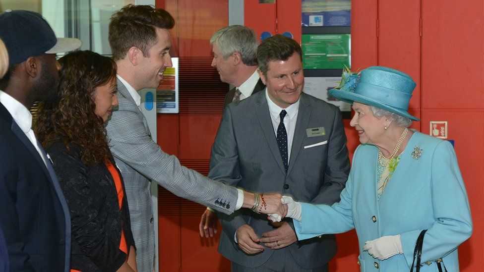 Nick Grimshaw meeting the queen