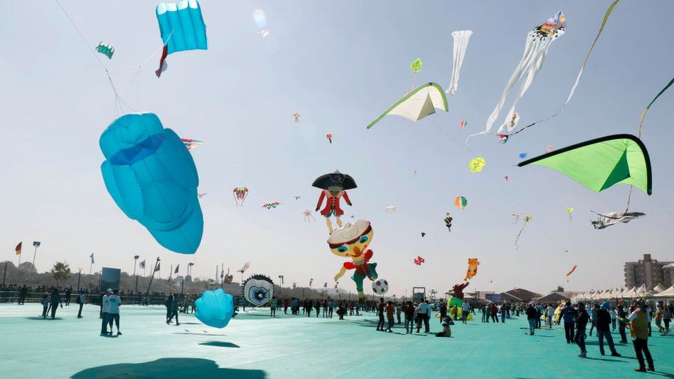 India's kite-makers see sales fly during lockdown - BBC News