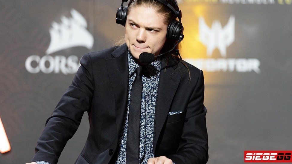 Stockley commentating at a Rainbow Six Siege event