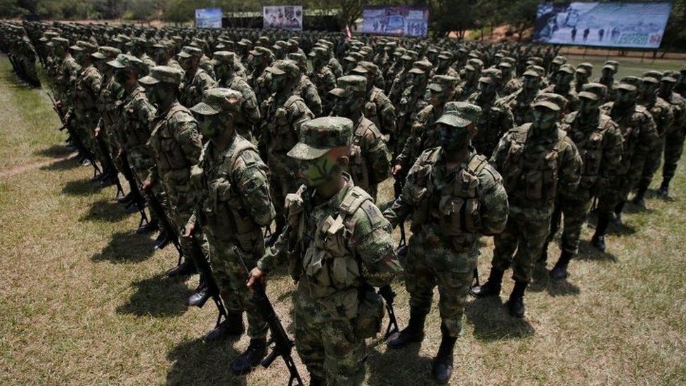 Colombian soldiers during a graduation ceremony in Nilo (17 February 2017)