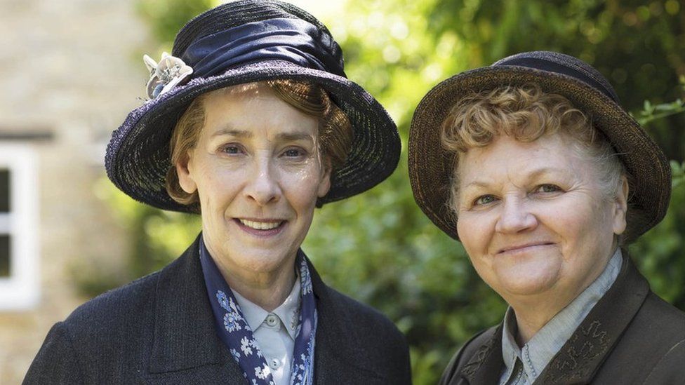 Phyllis Logan as Mrs Hughes and Lesley Nicol as Mrs Patmore