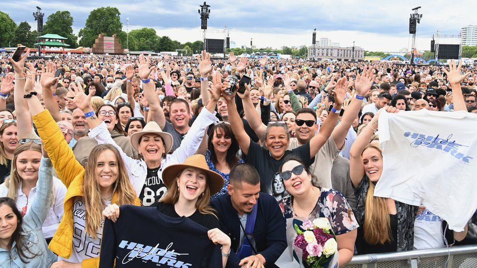 Crowd at Adele concert in Hyde Park