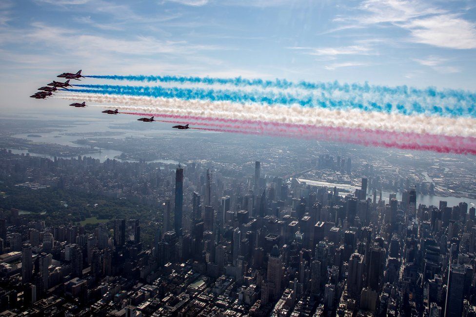 The Red Arrows fly over New York City