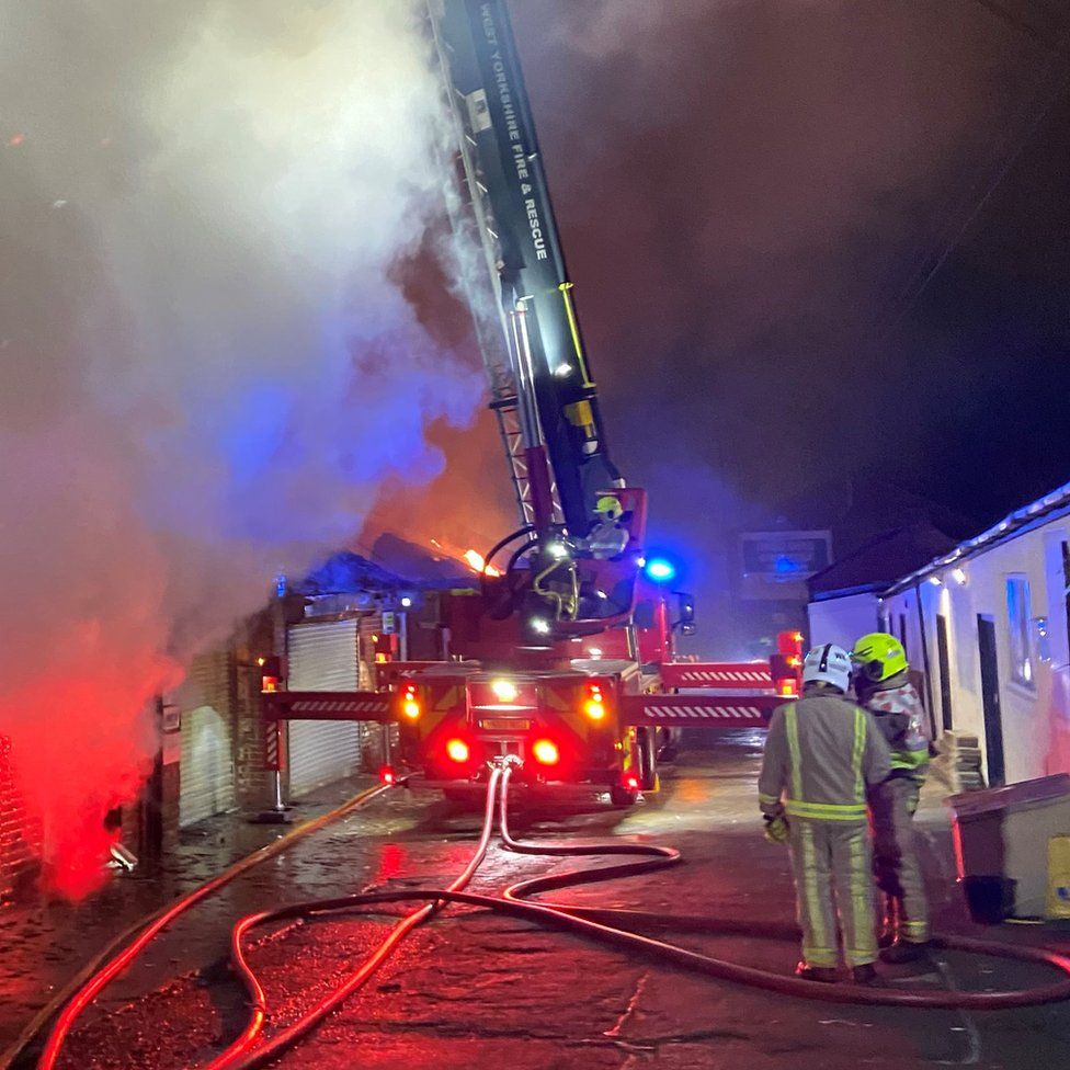 Ossett industrial estate fire destroys warehouse BBC News