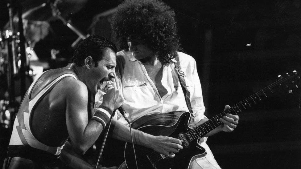 Brian May with Freddie Mercury in Queen in 1984