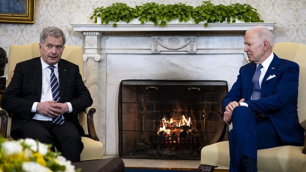 US President Joe Biden (R) meets Finnish President Sauli Niinisto