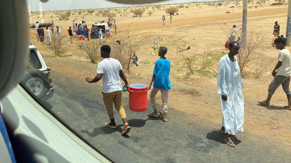 Вид на дорогу между Хартумом и Порт-Суданом