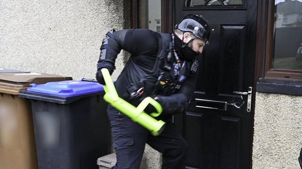 Northamptonshire Police executing a county lines drug warrant