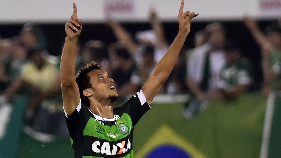 Photo taken on 28 October, 2015 shows Neto of Brazils Chapecoense celebrates after scoring against Argentina's River Plate during their Copa Sudamericana football match