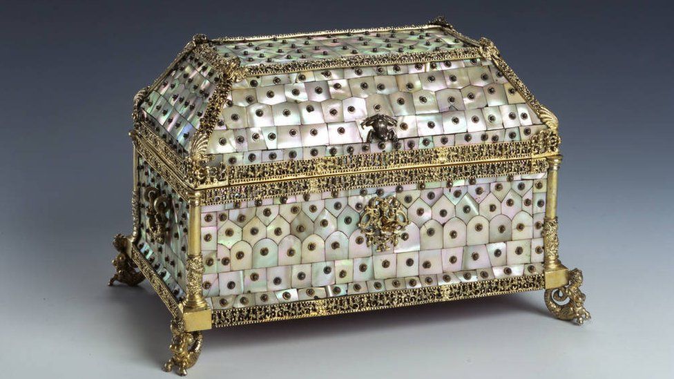 A mother of pearl box