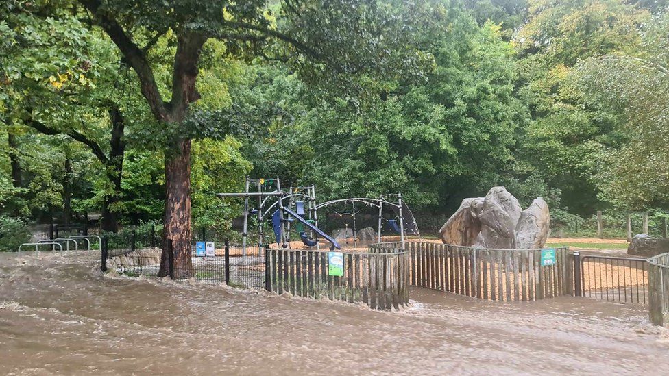 Flooding in Endcliffe Park