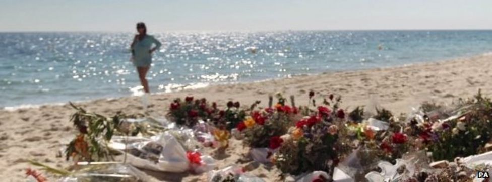 Tunisia Attack Uk Tourists Advised To Leave Country Bbc News