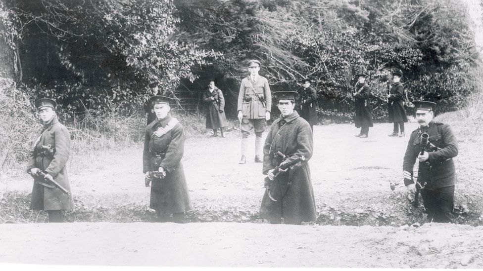 NI police including Ulster Special Constabulary members guarding a border road (circa 1920s)