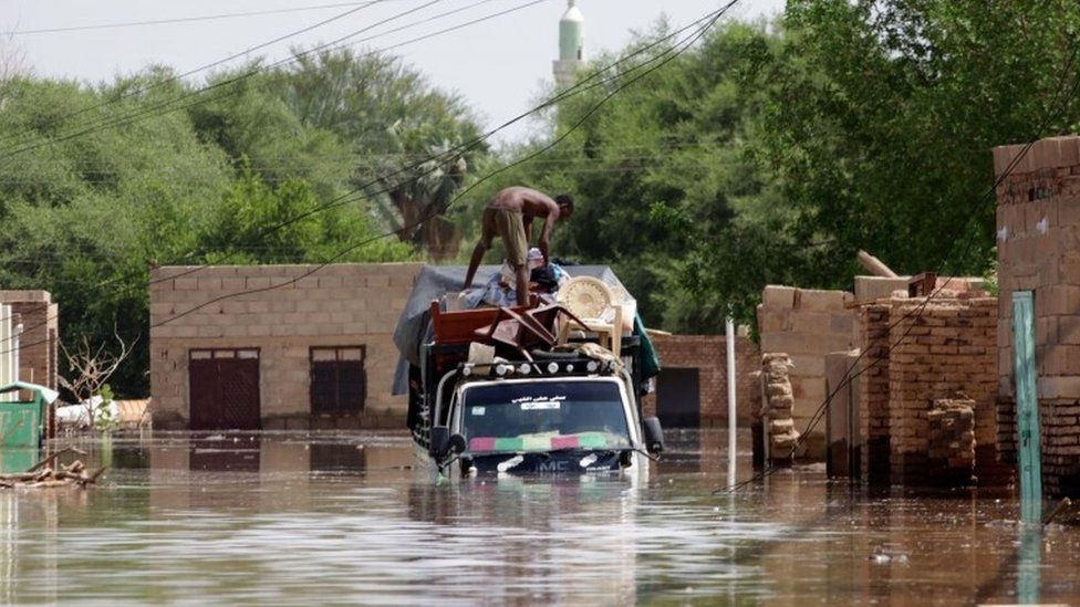 Floods kill more than 60 in Sudan - BBC News