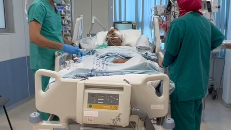 Надер аль-Шариф в больнице