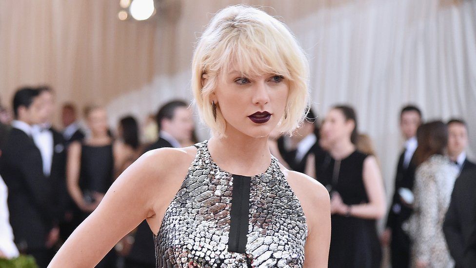 Taylor Swifts Mum Takes Stand At Groping Trial I Wanted To Vomit And Cry Bbc News 8928