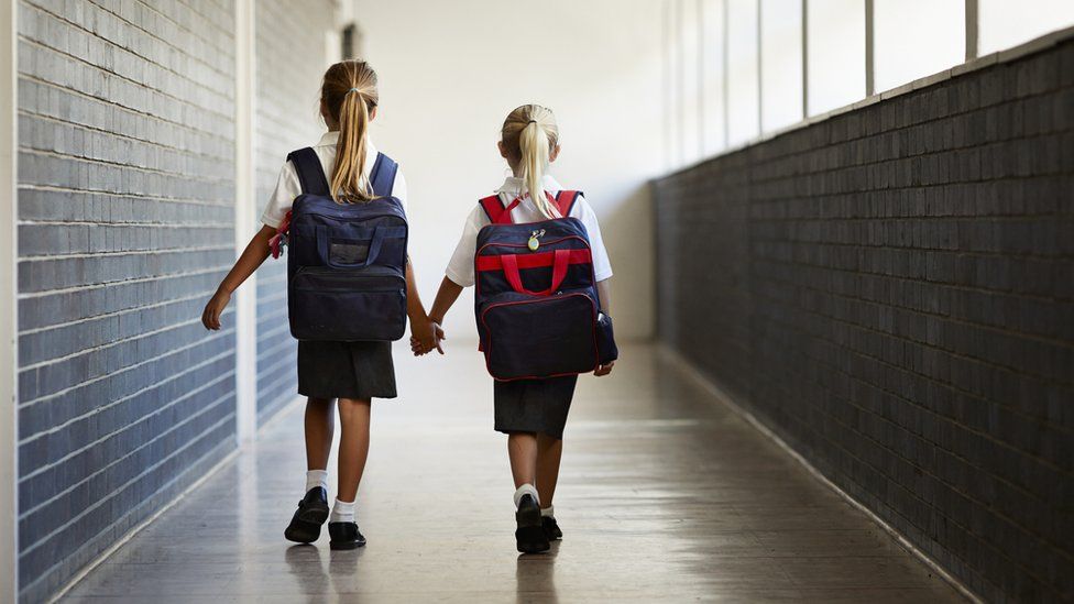 more-than-270-ni-children-to-defer-school-start-bbc-news