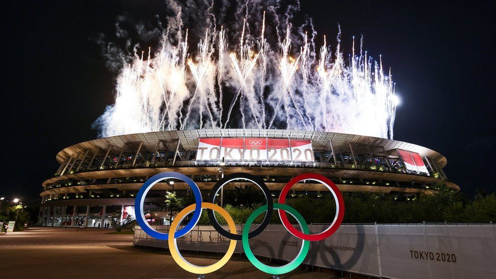 Tokyo Olympic Games opening ceremony: The best pictures - BBC Newsround