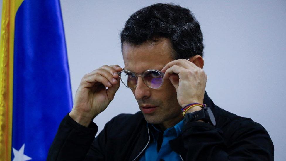 Venezuelan opposition leader and two-time former presidential candidate Henrique Capriles is pictured after announcing that he will not continue his candidacy in the opposition primary election, in Caracas, Venezuela October 10, 2023.