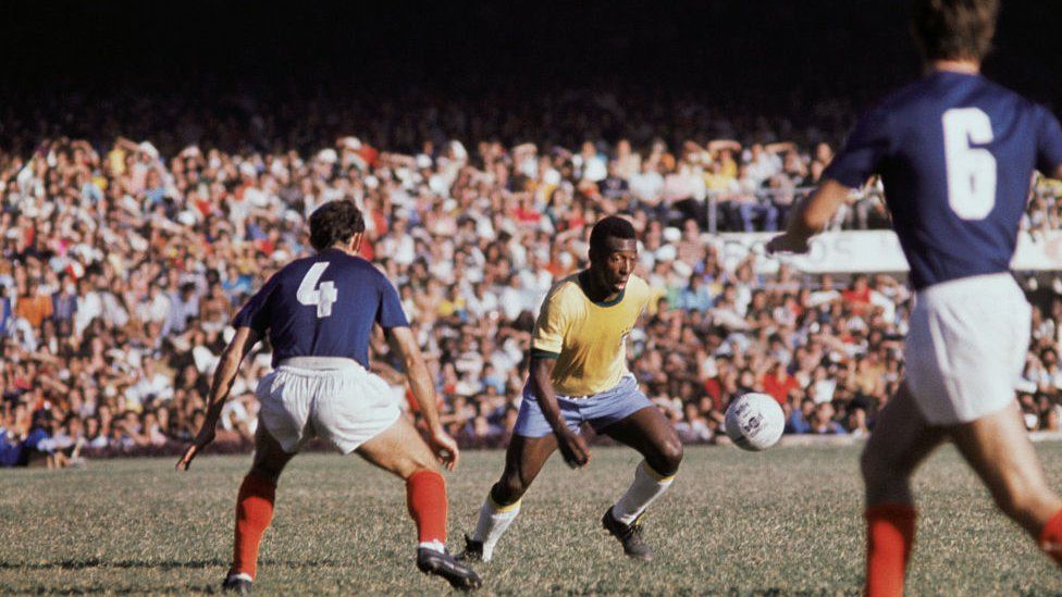 king Pele played his last game for the Brazilian national team at Maracana Stadium.